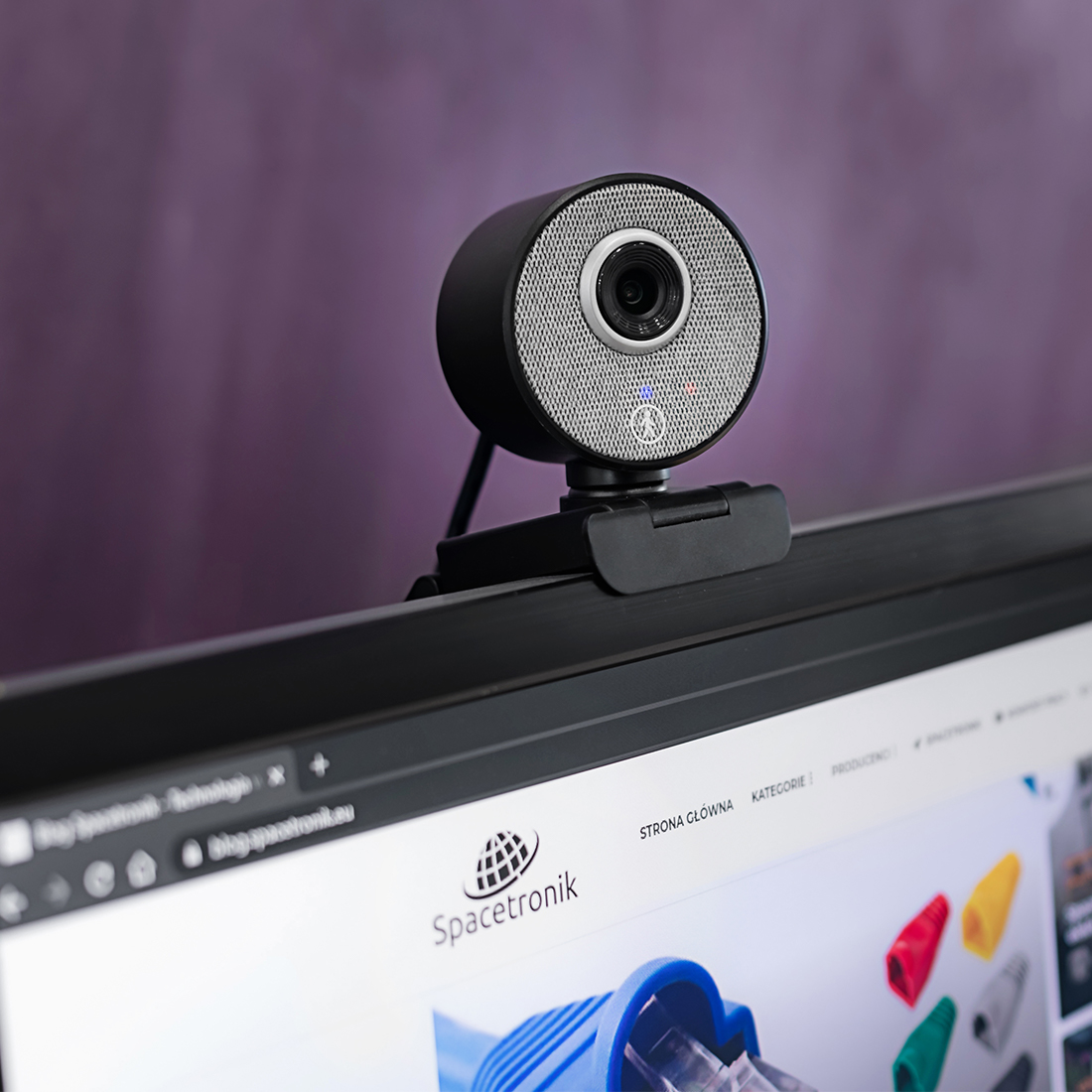 Inteligentna Kamera internetowa ze śledzeniem AT, Auto Focusem, mikrofonem  USB FHD SP-WCAM21